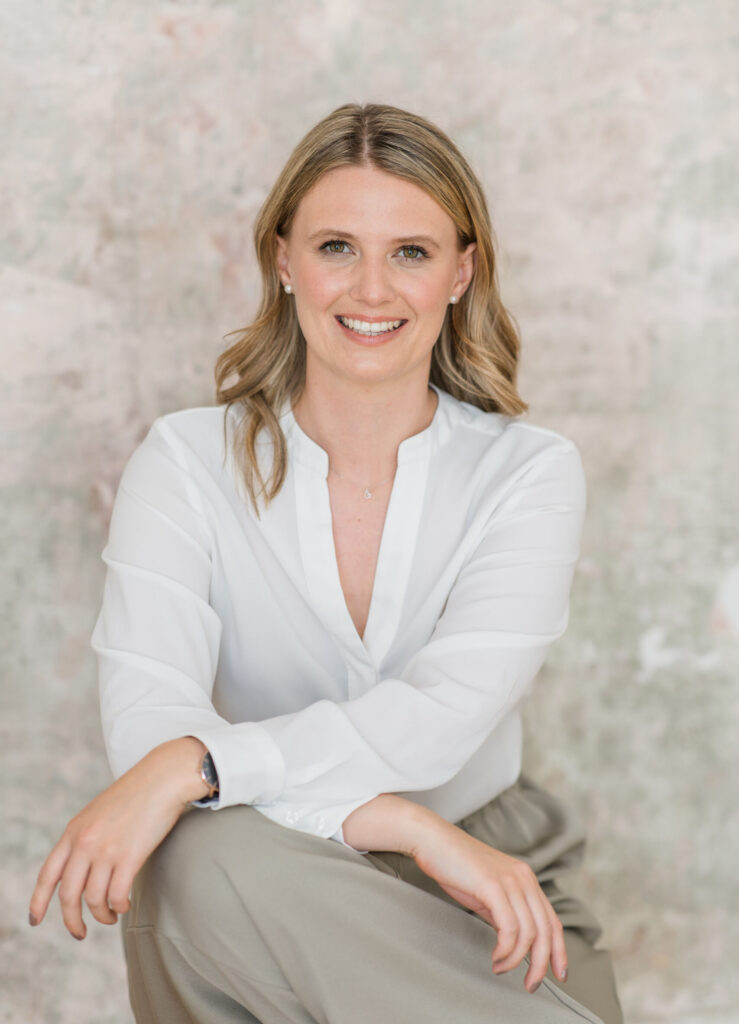 Elena Stelzig bietet Gruppenprogramm für mehr Effizienz und Produktivität im Business-Alltag